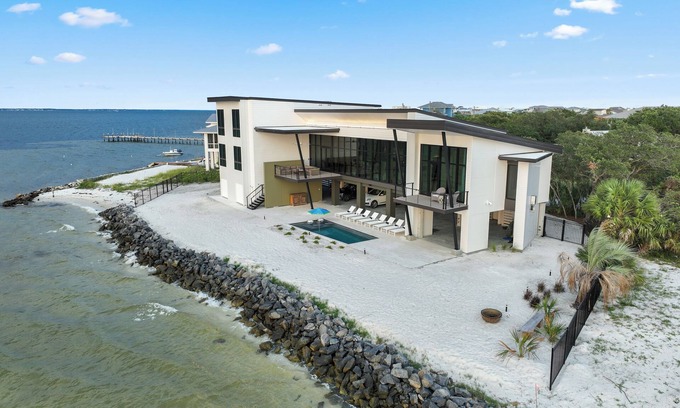 Pensacola Beach House | LAST MINUTE CANCELLATION! Luxury Waterfront 6/6.5 Home with Private Pool!