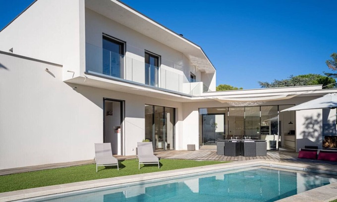 Castelnau-le-Lez House | Last Minute Discount! Design Villa with pool & A/C