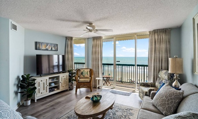 Ash Condo | Last minute special Sept 23-Oct 7 Oceanfront 2Br 2Ba