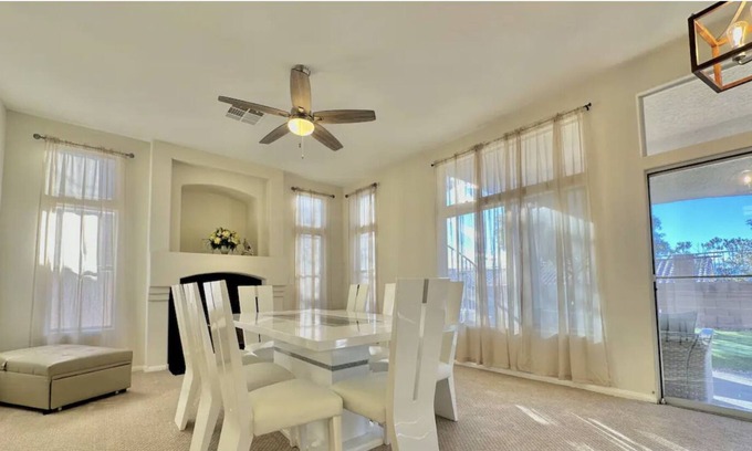 Sunrise Manor House | LasVegasSunsetHouse:StripViews,MiniGolf3BR/2BA