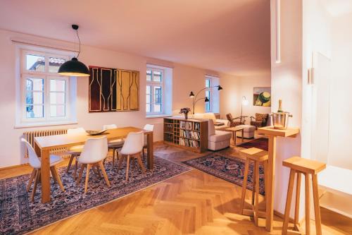 Cesky Krumlov Apartment | Latron 98