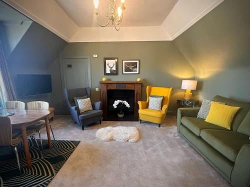 Inverness Apartment | Laughlin House