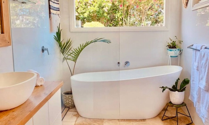 McLaren Vale Cottage | Laurant's Cottage~cute & cosy rustic entertainer