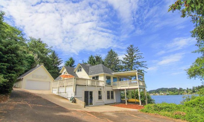 Otis House | Laurel Haven Home