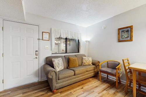 Gatlinburg Apartment | Laurel Inn Condominiums - Gatlinburg Getaway