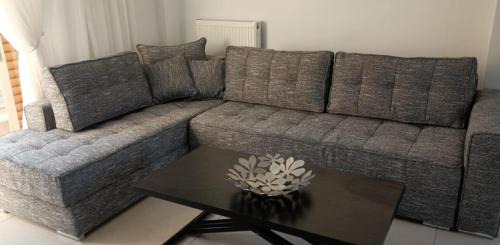Ampelokipoi-Menemeni Apartment | LAVADODi