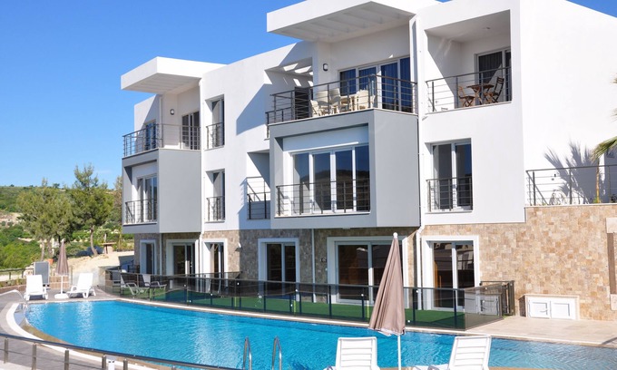 Kadnlar Denizi Mahallesi Apartment | Lavender D7 Seaview Penthouse – Ideal for Families, Pool & Sunset Balcony