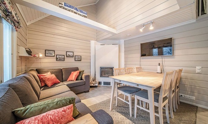 Sirkka Apartment | Lavine Chalet by Aavalevi Holidays