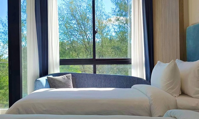 Choeng Thale Hotel | Laya Resort and Residences