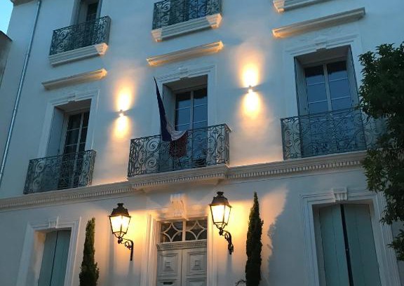 Beziers Apartment | LAZARE Maison de Maître , appartements de standing avec parking privatif à seulement 7 minutes à pied du centre historique de Béziers