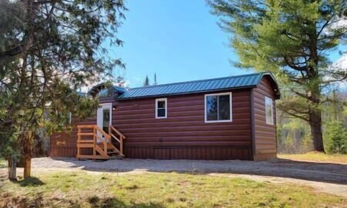 Malone Cabin | Lazy Deer - Cabin on 50 acres w/Hot Tub and mountain view
