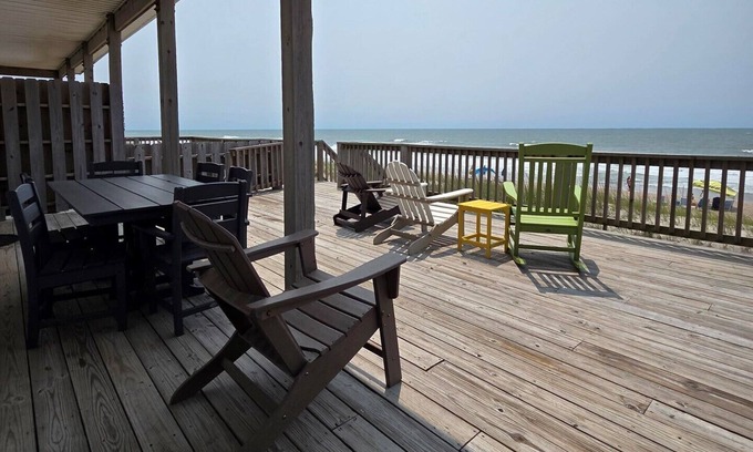 Emerald Isle Cottage | Lazy Haven West-1/2 Oceanfront Duplex and PET FRIENDLY
