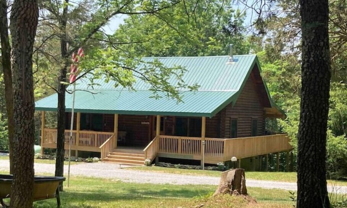 Decatur Cabin | Lazy Spread Cabin. Secluded wooded cabin tucked away with all the amenities
