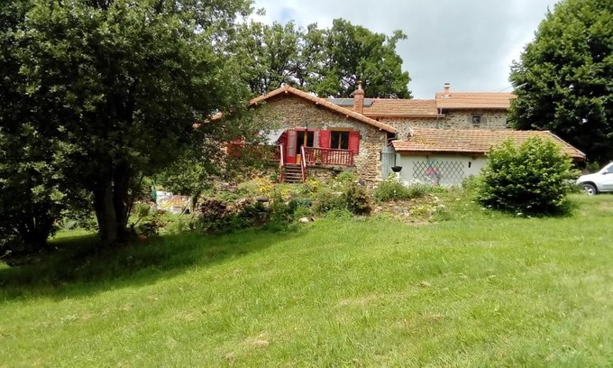 Saint-Sauveur-la-Sagne House | Le 46