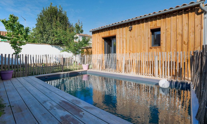 Rivedoux-Plage Ski Chalet | Le 7 - Between sea and wood - House with pool