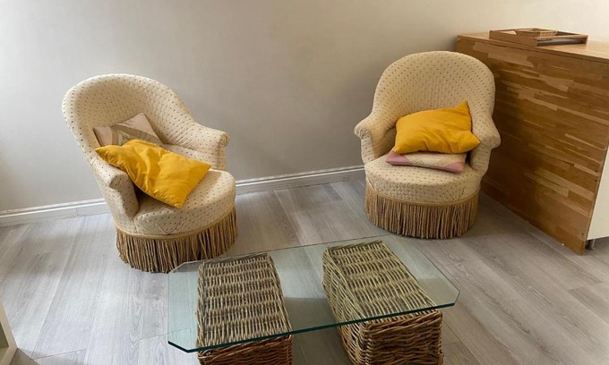 La Rochefoucauld Apartment | Le 8 Cour
