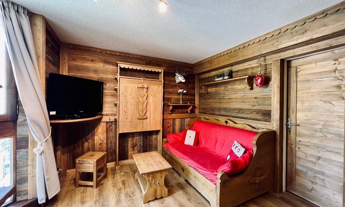 Val Claret Apartment | Le Borsat - Renovated 2-room apartment, ski in ski out in Tignes Val Claret