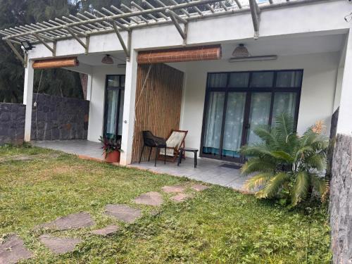 Grand Baie-Montagne Goyaves Bed & Breakfast | Le Cactus Guest House