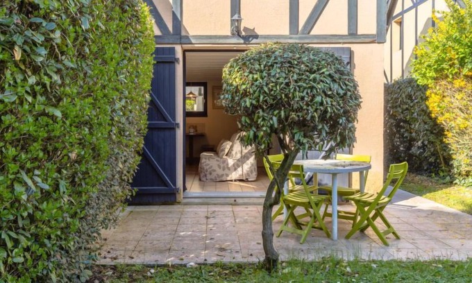 Cabourg House | Le Clos du Golf by Interhome