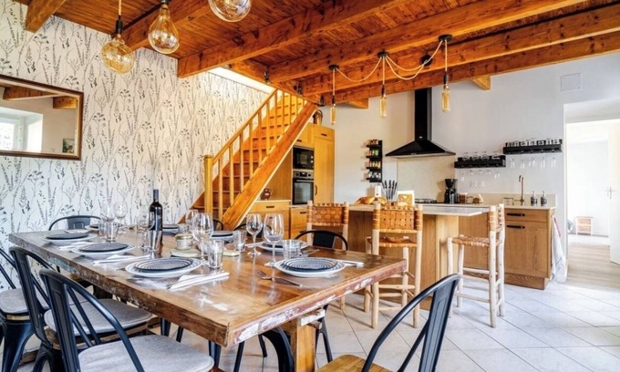 Gavray House | Le Cozy Maupas. Peaceful Normand stone house with a garden.