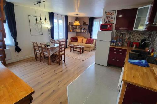 Monchy-Saint-Eloi Apartment | Le Duplex