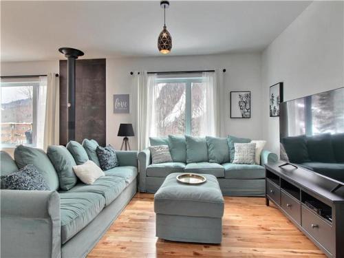 Notre-Dame-Auxiliatrice-de-Buckland Ski Chalet | LE FÉÉRIQUE- CHALET AVEC SPA