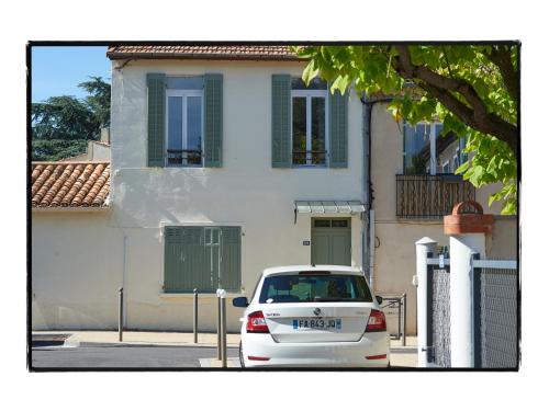 La Tour-d'Aigues Apartment | Le gîte du forgeron