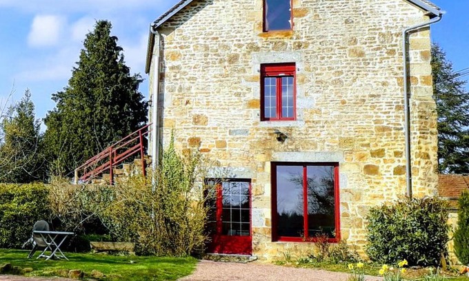 Saint-Martin-l'Aiguillon House | le gite du jardinier