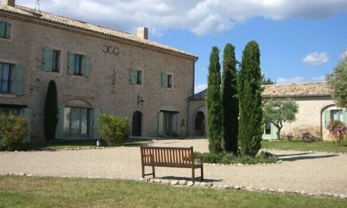 Brunet Apartment | Le Grand Logisson on the Valensole plateau
