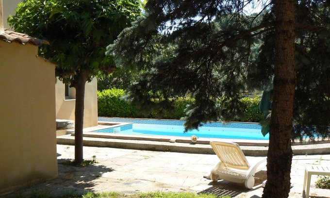 Olargues Cottage | Le jardin de Colette, charming air-conditioned gite, heated pool, 2 to 6 people