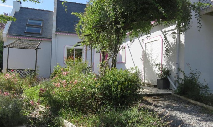 Pontchateau Bed & Breakfast | le jardin de lumiere fleuri