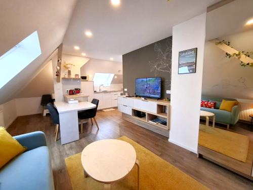 Saverne Apartment | Le Jardin des Roses - parking gratuit dans la rue - gare à 500 m