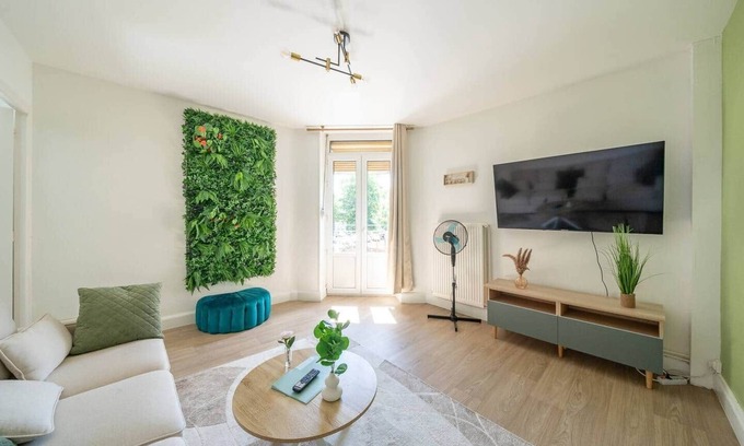 Homecourt Apartment | Le Julie -Spacious - 5 pers' - 3 beds - Railway station 500m
