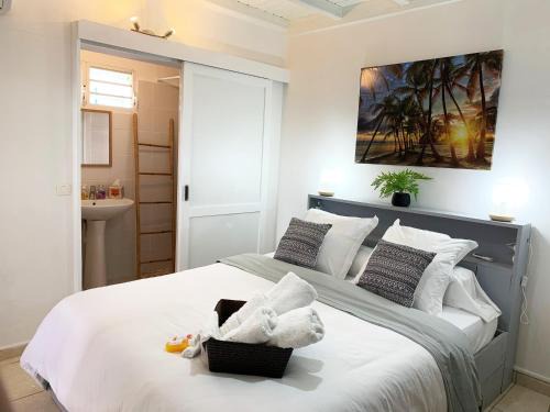 Petit-Bourg Apartment | Le MABOUYA