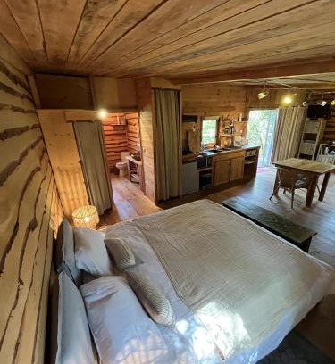 Saint-Chamarand Ski Chalet | Le Mas d'Angèle