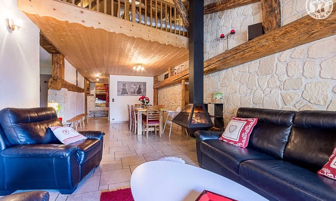 Aime House | LE Meuble DE Poencet