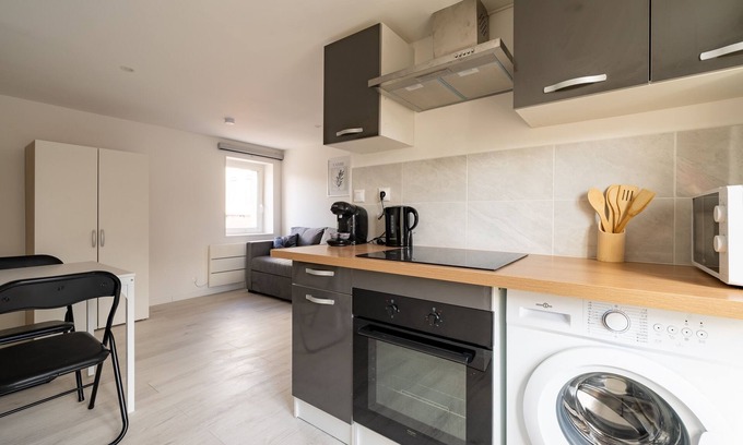 Doullens Apartment | Le Nid du Beffroi - Studio centre Doullens