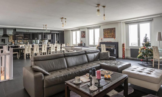 Quartier de la Monnaie Apartment | Le Notre Dame - Luxury Apartment with Seine View