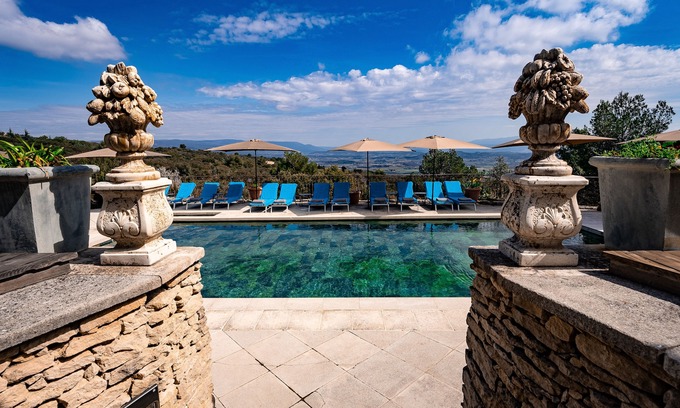 Gordes Hotel | Le Palais D'Aglaé
