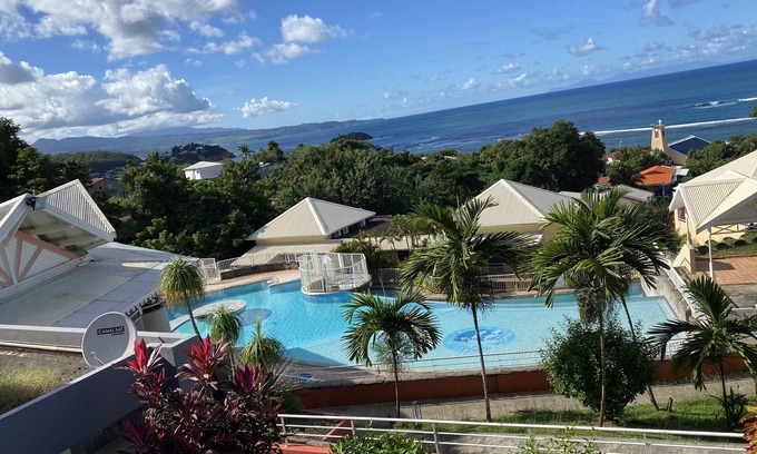 Tartane Apartment | Le Paradis de la Baie sleeps 4 2 Minutes from the beaches of TARTANE fully equipped
