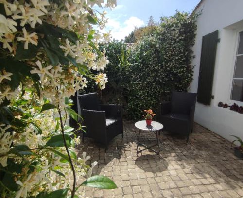 Le Bois-Plage-en-Re House | LE PATIO chaleureuse maison à 150 mètres de la mer