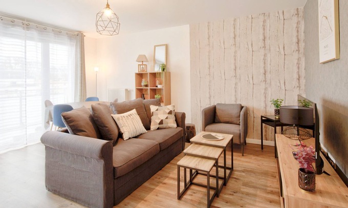 Cachan Apartment | Le Perfectionniste - spacieux logement terrasse avec parking