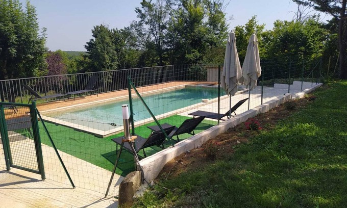 Caylus Cottage | Le Petit Paradis - Cottage for 8 people with Private Pool in the Countryside