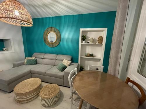 Centre Ville Apartment | Le petit pelet - Centre historique, proche Halles de Niort, port Boinot, moulin du Roc - 2 mn hyper centre, Wifi et Netflix