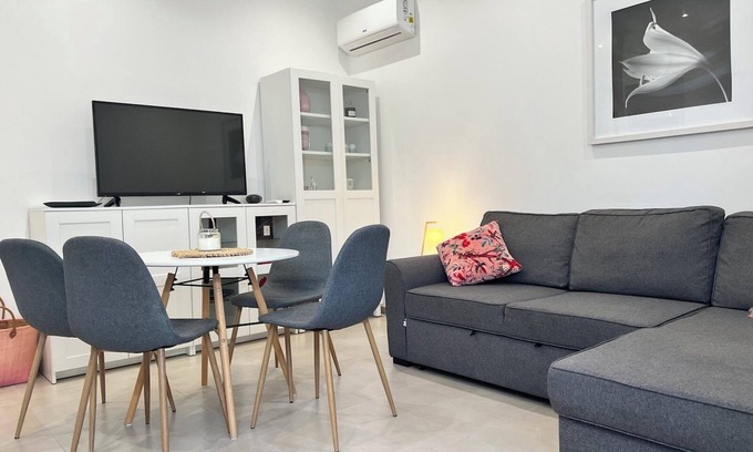 Le Dramont Apartment | Le Petit Sémaphore - your 2-room apartment 400 m from the beach at Le Dramont - St Raphaël