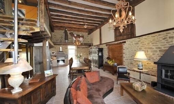 Jouillat Cottage | Le Pré des Vergnes 4*- Large gîte- from 2 to 23 people