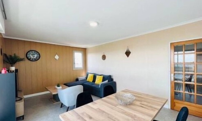 Poitiers Apartment | Le Provençal - Vue paronomique sur Poitiers