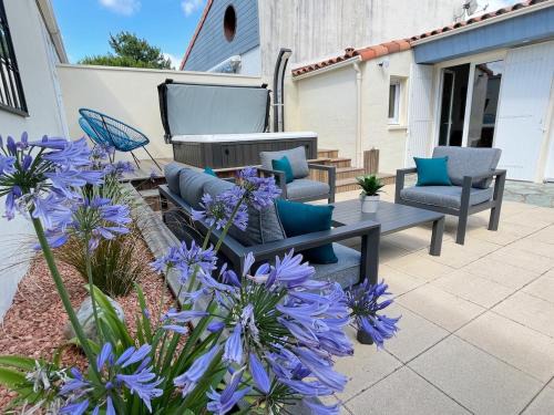 Chateau-d'Olonne House | Le Rivage, maison proche mer avec Spa