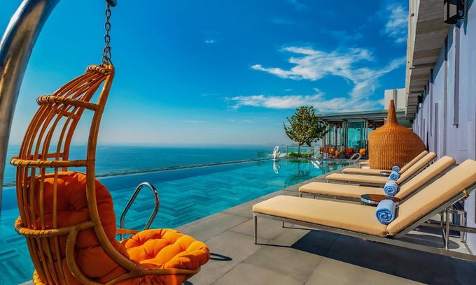 Son Tra Hotel | Le Sands Oceanfront Danang Hotel