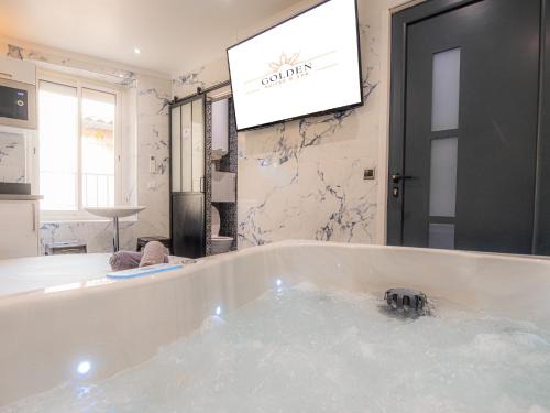 Manosque House | Le Saphir Spa & Jacuzzi